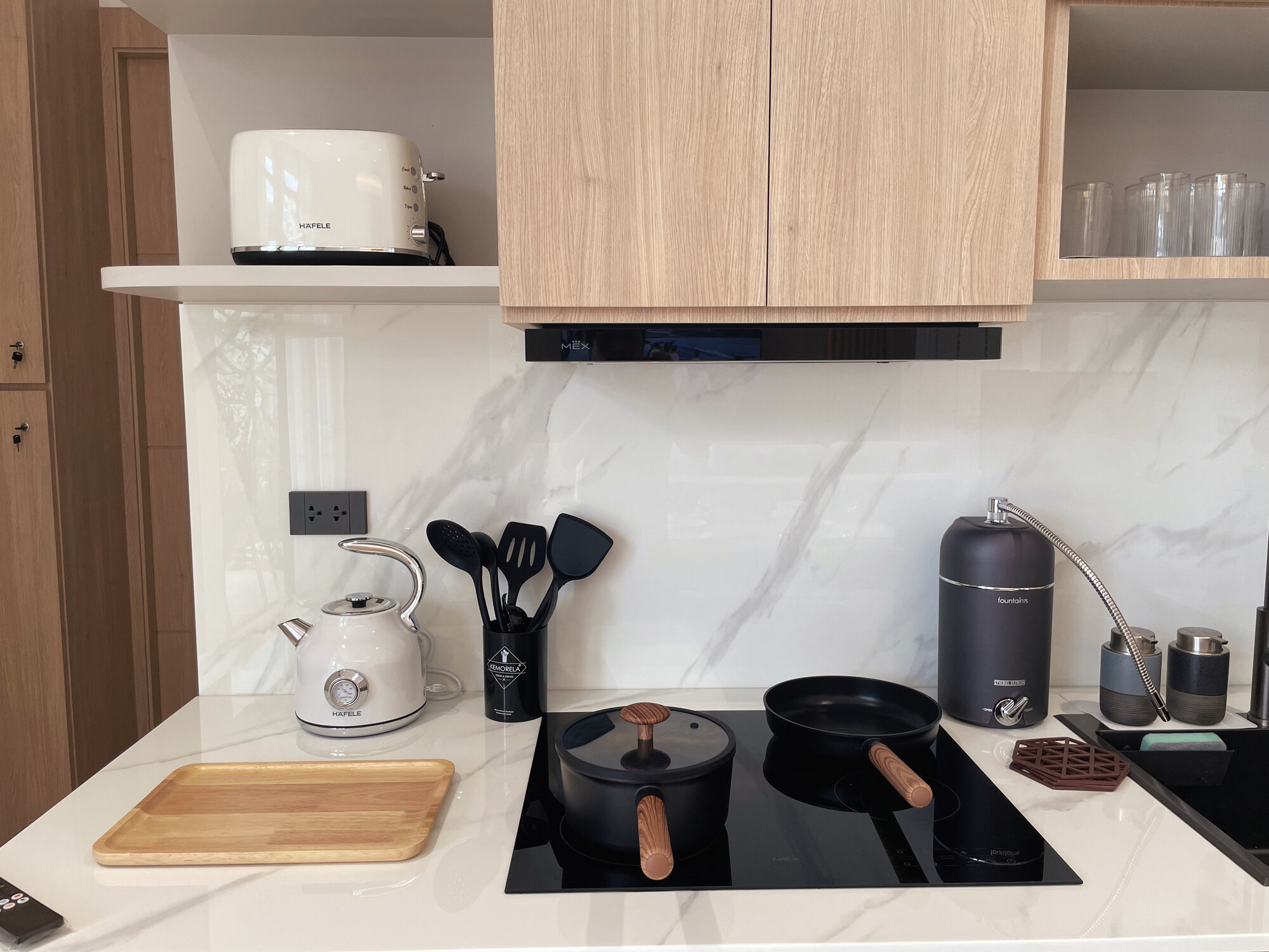 Kitchen counter